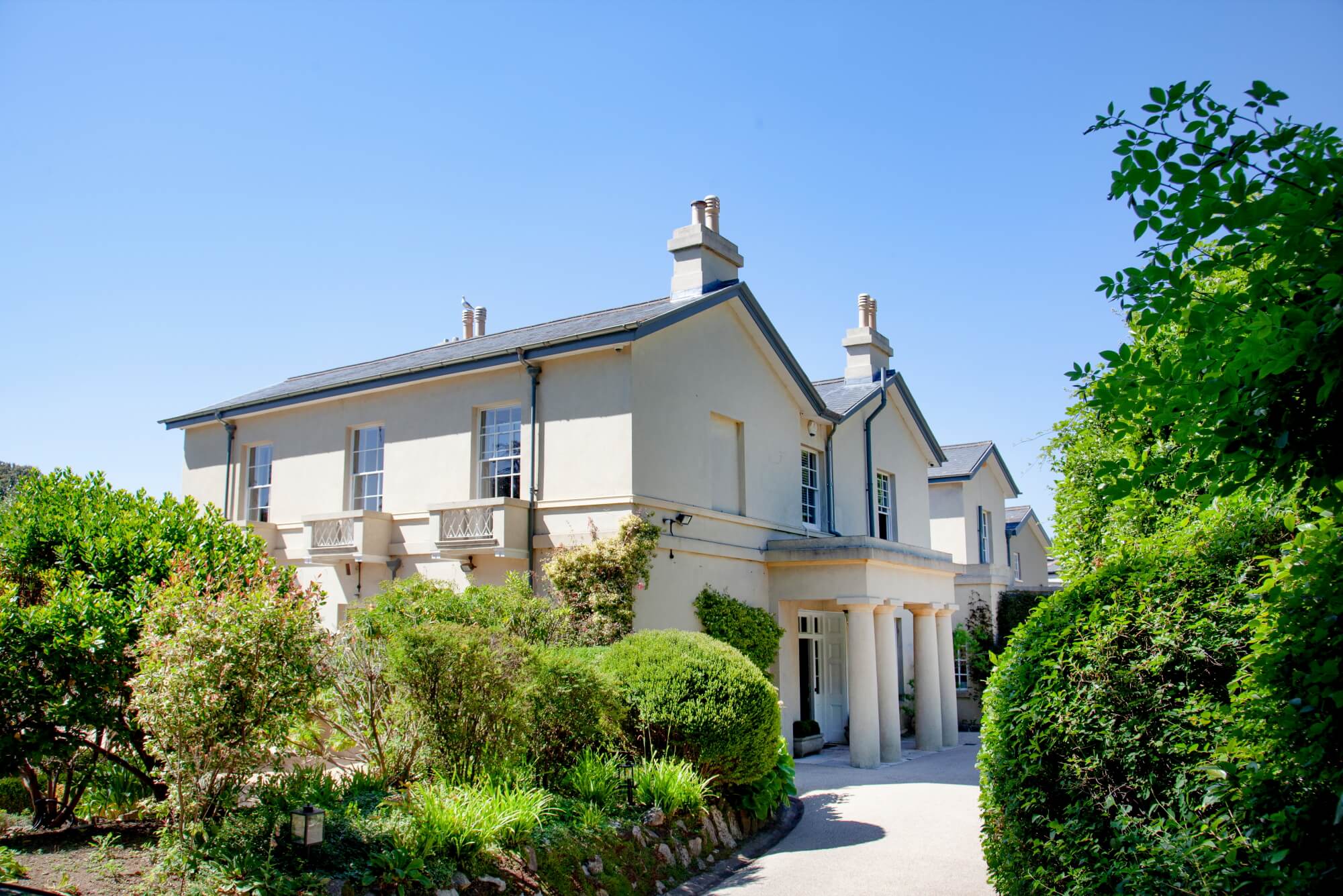 St Anne's Manor in Torquay - Luxury self catering holiday accommodation for larger family groups.